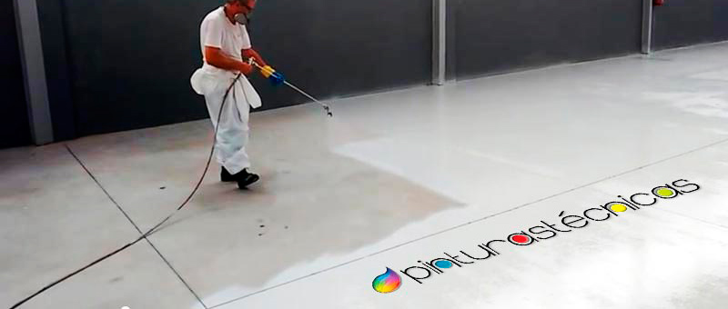 Aplicação de Resina EPOXI em piso industrial - Pinturas Técnicas
